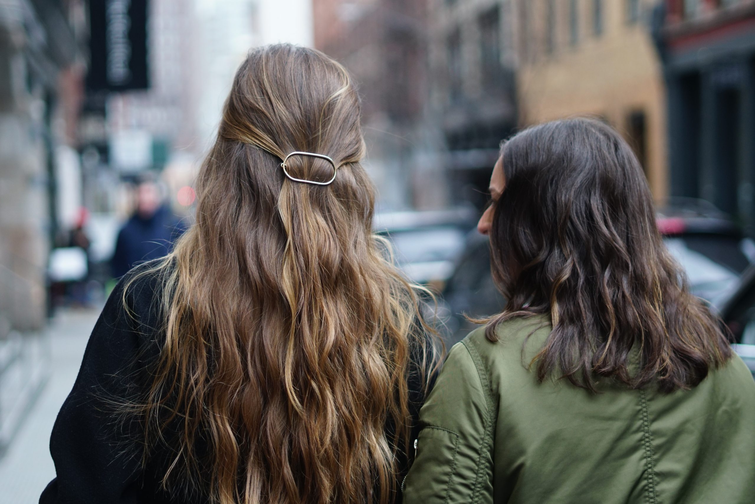 How to Plop Hair for Bouncy, Beautiful Curls