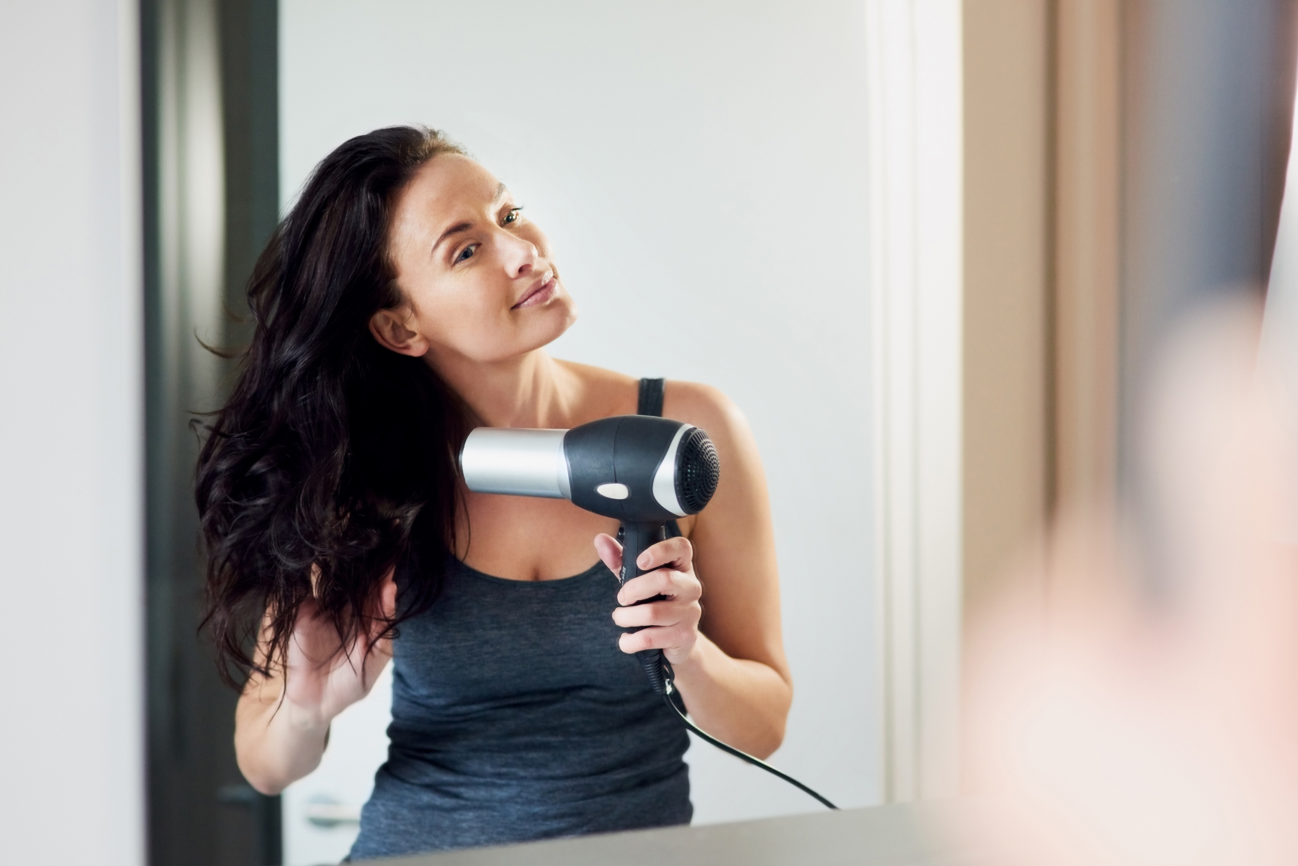 How to Plop Hair for Bouncy, Beautiful Curls